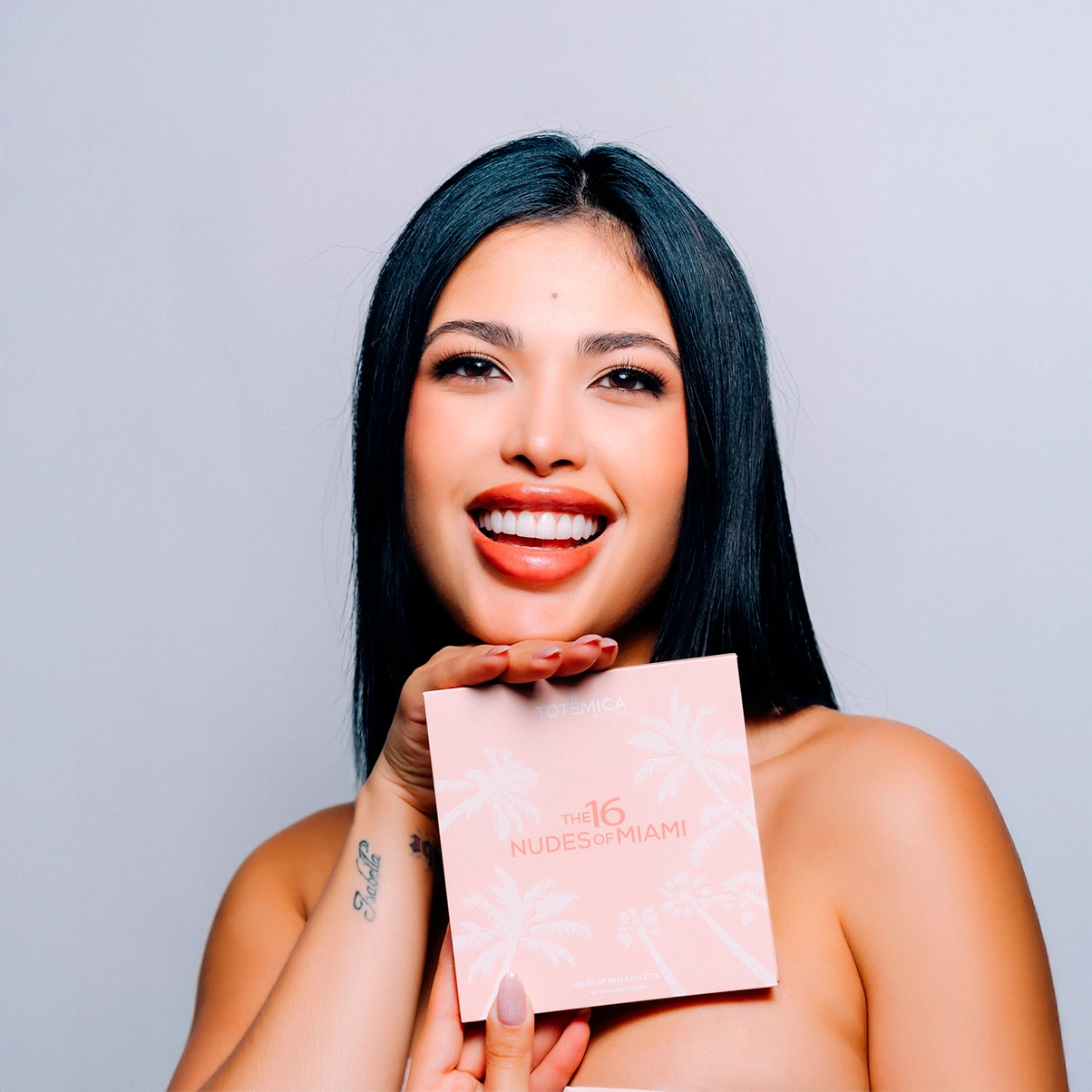 The 16 Nudes Of Miami Eyeshadow Palette | Totemica